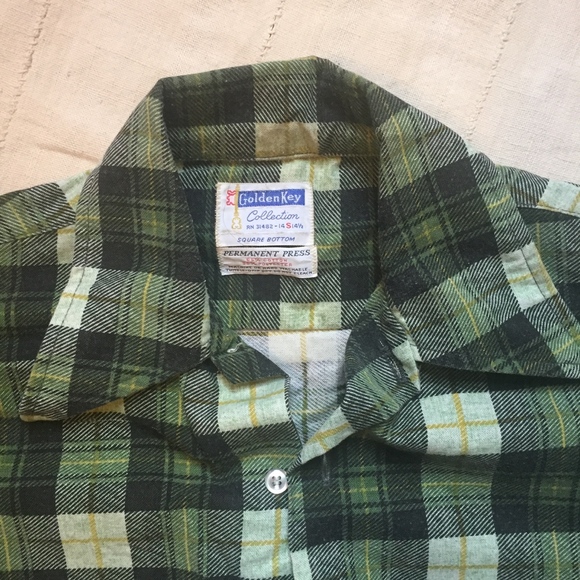 Golden Vintage Women's Flannel w/. Side Cut Detail - Picture 2 of 7